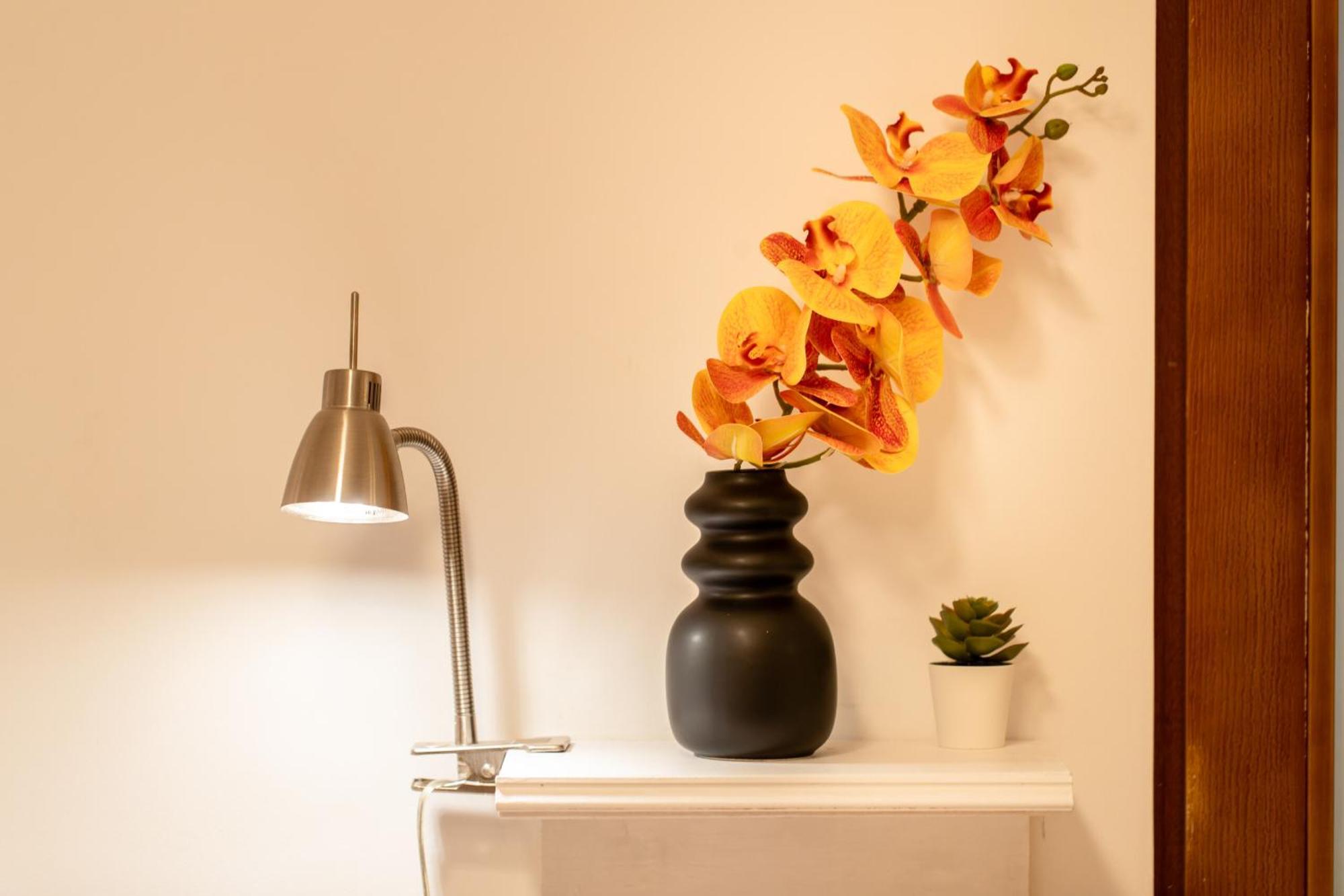 2Br Apartment At Piata Natiunilor Unite: Perfect For City Center Stays Bukarest Eksteriør billede