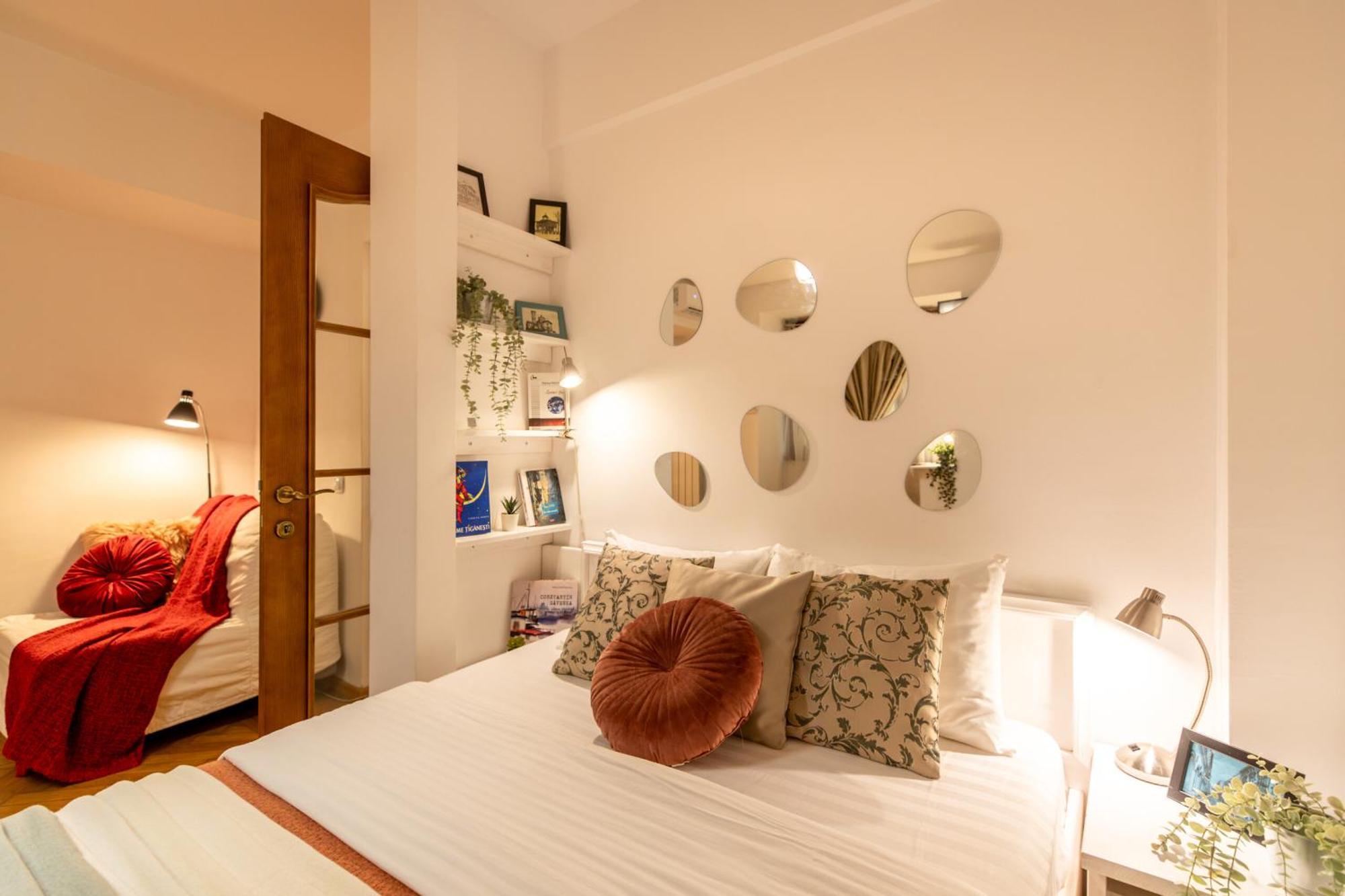 2Br Apartment At Piata Natiunilor Unite: Perfect For City Center Stays Bukarest Eksteriør billede
