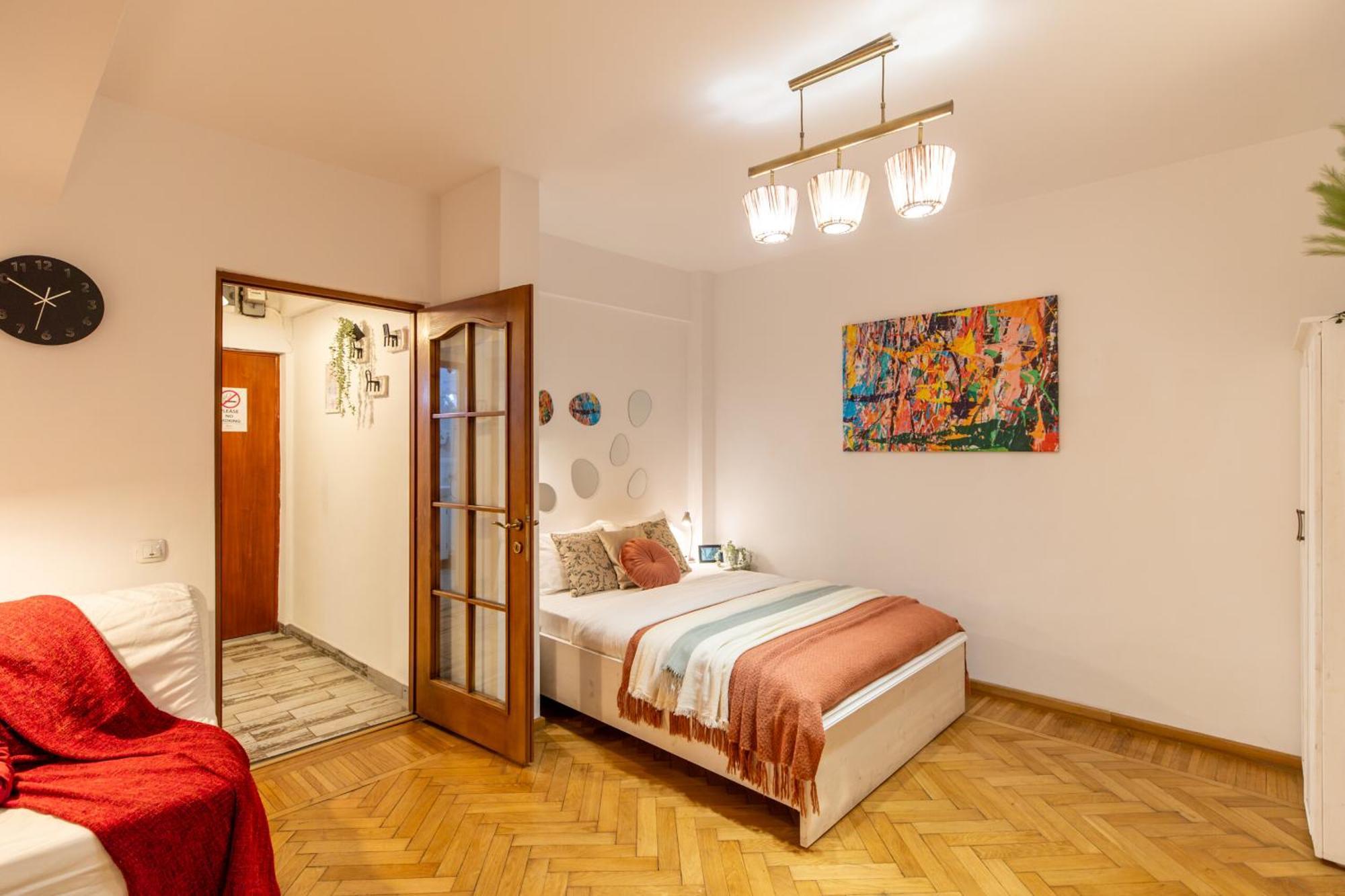 2Br Apartment At Piata Natiunilor Unite: Perfect For City Center Stays Bukarest Eksteriør billede