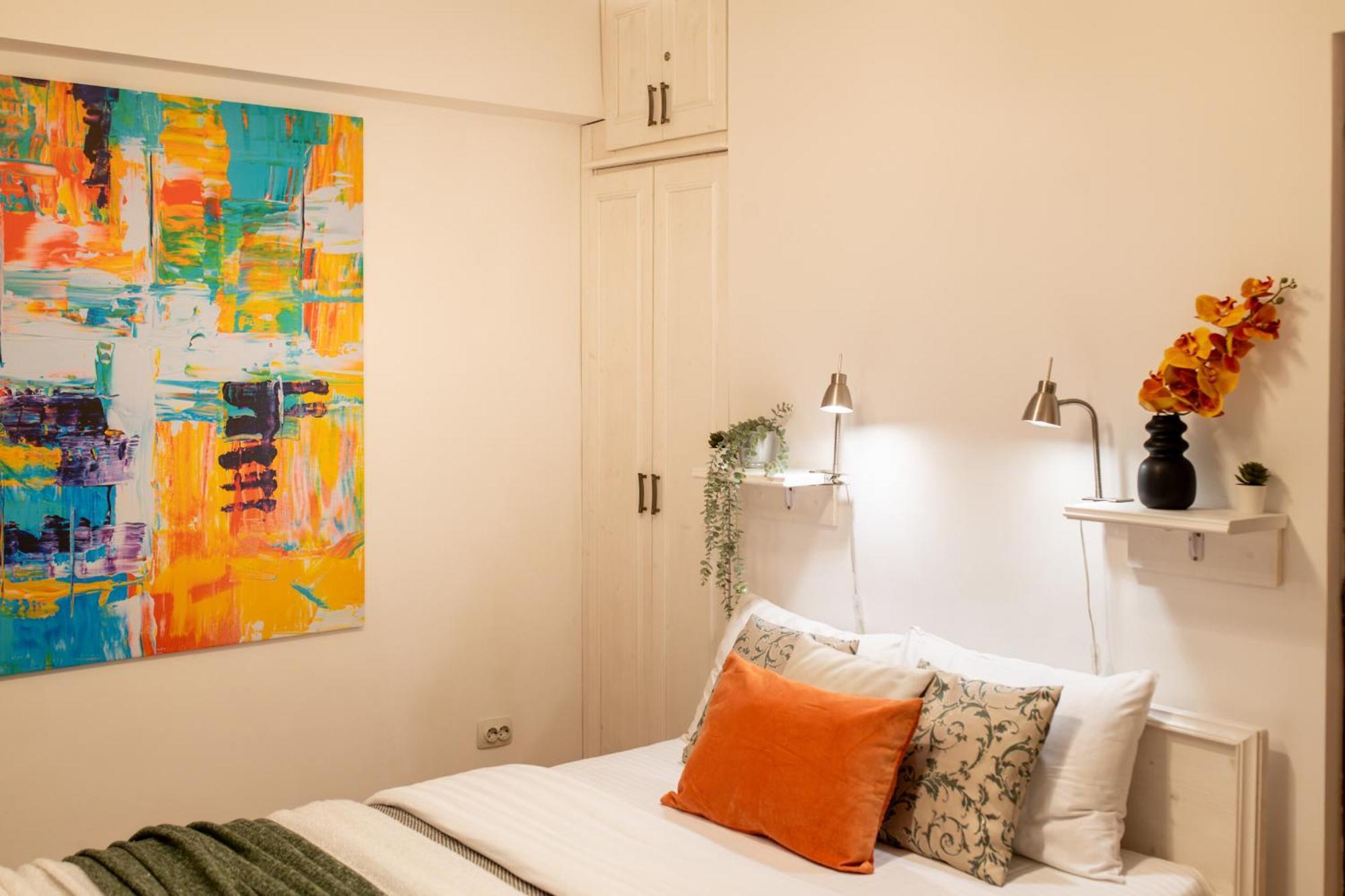 2Br Apartment At Piata Natiunilor Unite: Perfect For City Center Stays Bukarest Eksteriør billede