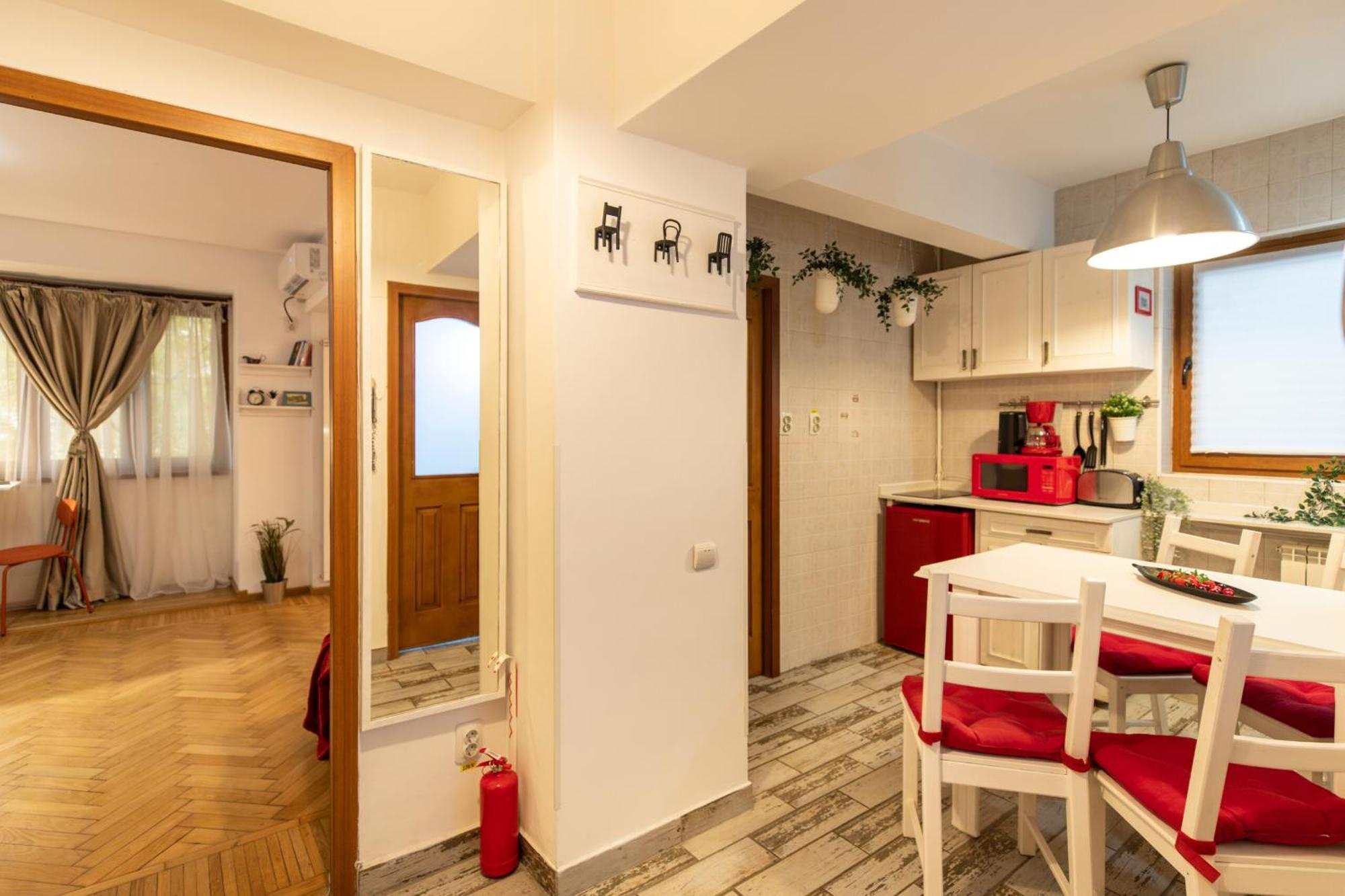 2Br Apartment At Piata Natiunilor Unite: Perfect For City Center Stays Bukarest Eksteriør billede